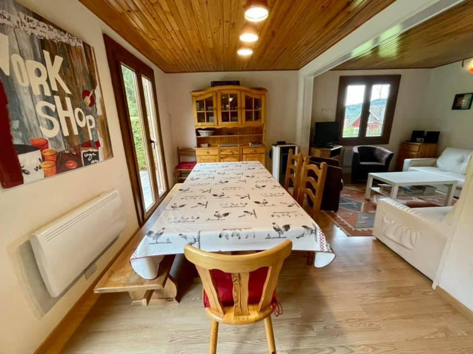 Le Bois Joli Chalet 4 Etoiles Cledicihome Cadre Paisible En Lisiere De Foret Gérardmer Szoba fotó